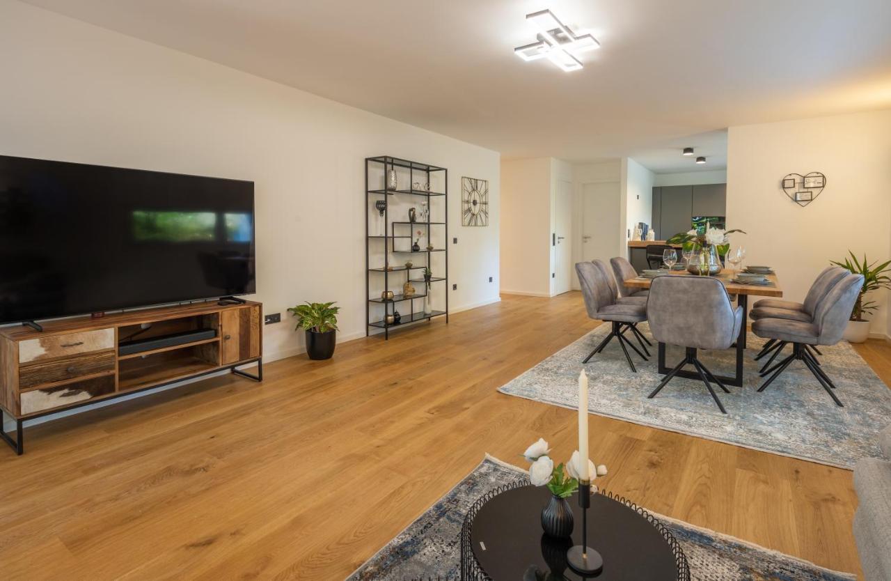 Sweethome - Luxus Pur - Grosse Kueche, 2 Baeder, 2 Terrassen Ottobrunn Exterior foto