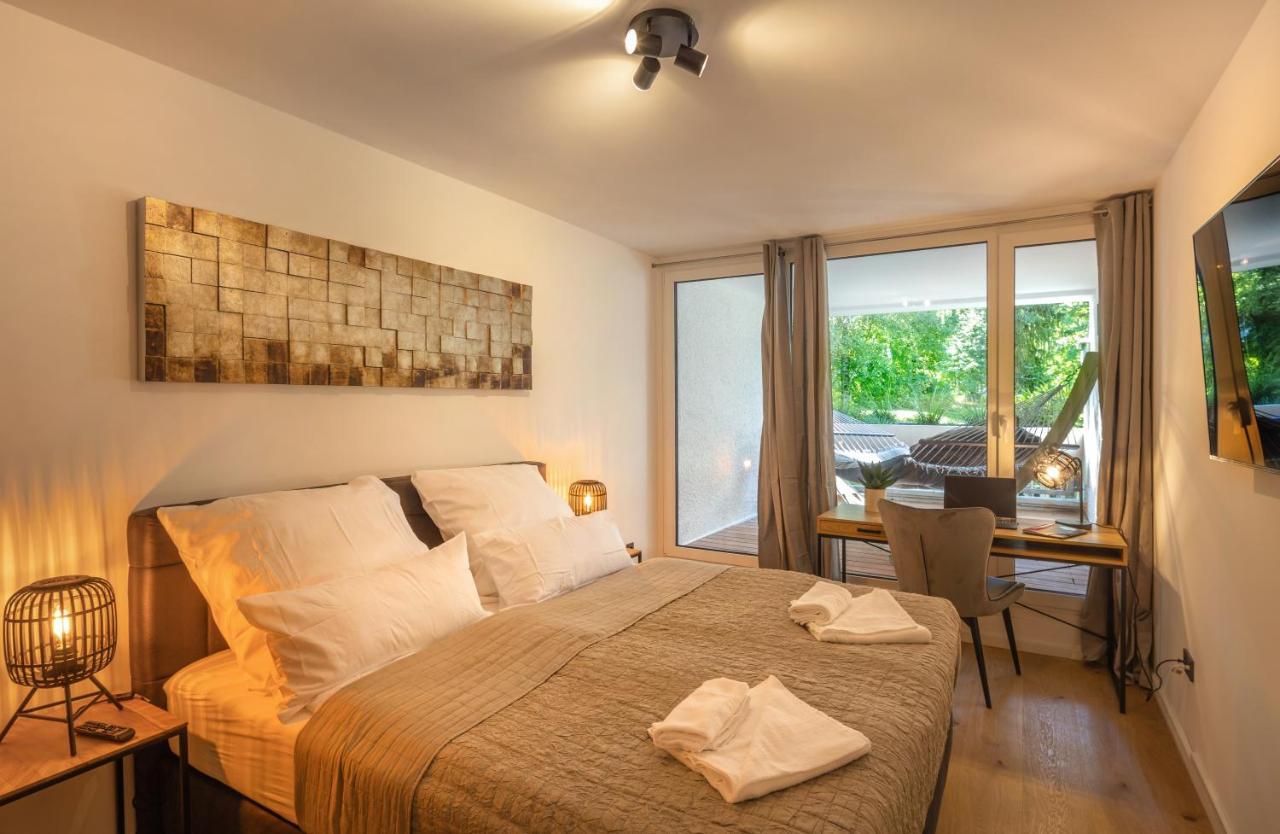 Sweethome - Luxus Pur - Grosse Kueche, 2 Baeder, 2 Terrassen Ottobrunn Exterior foto